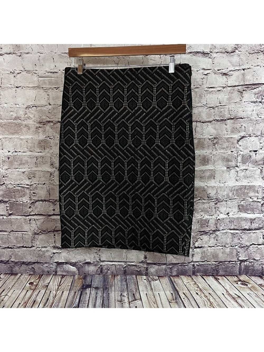 Ann Taylor Black Crochet Overlay Straight Lined Skirt